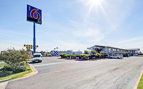 Motel 6 Laredo South